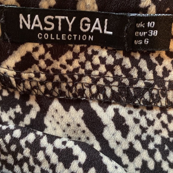 Nasty Gal Minu Skirt size 6 - Picture 5 of 5